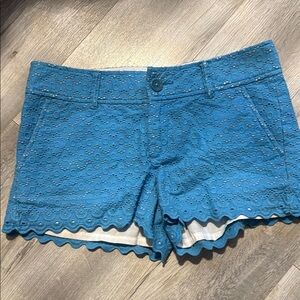 Lilly Pulitzer walsh  Scalloped Shorts size 0 (29 waist)